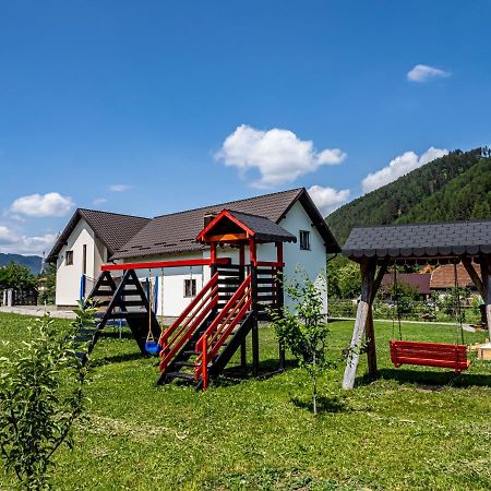 Casa Iulia Villa Pojorita Bagian luar foto